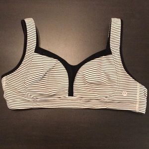 Lululemon Tata Tamer 36C